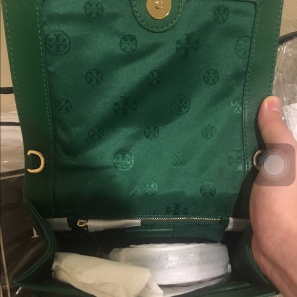 Bought it for my friend. But she does not like it. - Picture 4 of 5